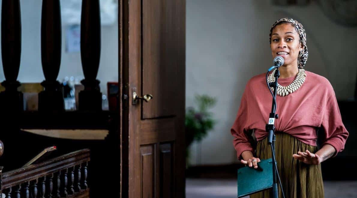 Tammy Blue, een van de Spoken Word artiesten van Noordstaat