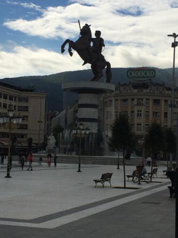 Standbeeld van Alexander de Grote in de hoofdstad Skopje