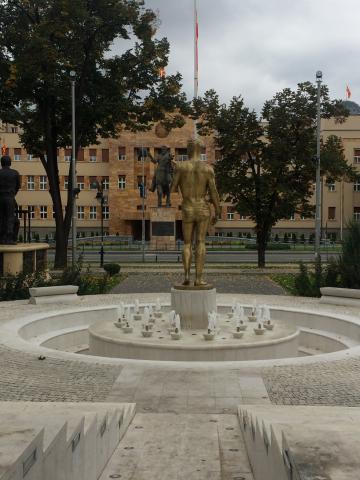 Het parlementsgebouw van Macedonië in de hoofdstad Skopje