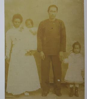 1904 Lo Fo Wong met gezin