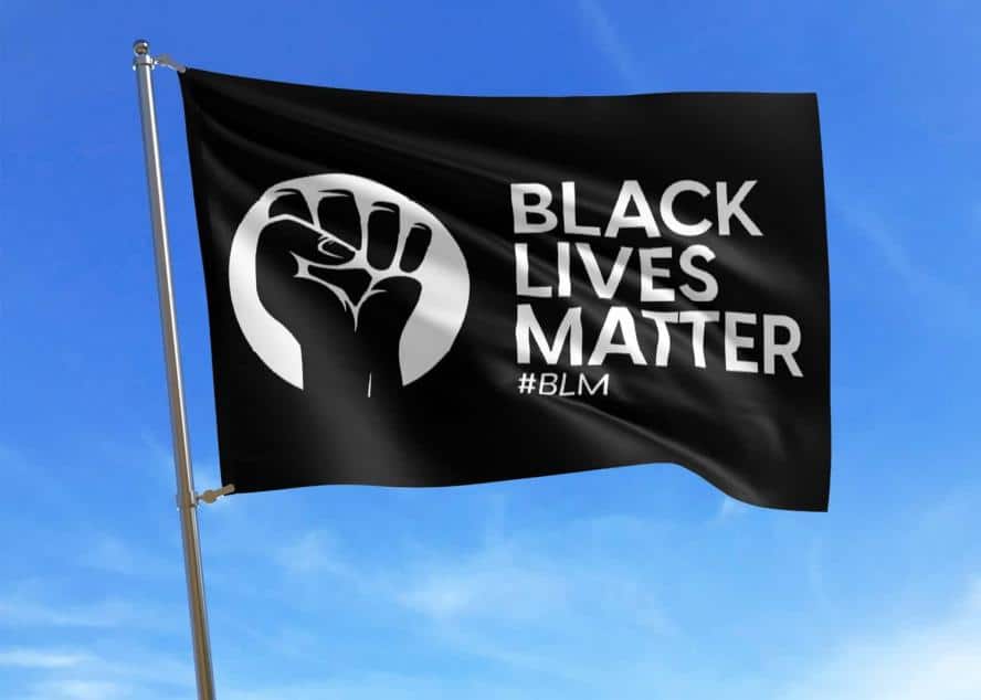 Confiance Maakt Een Anti-racisme Vlag | Afro Magazine