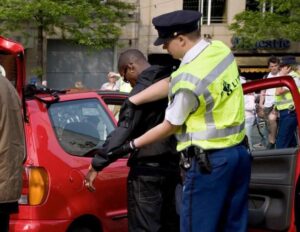 Amsterdam: politie moet 'stopformulieren' gaan invullen