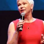 Boekpresentatie 'We hadden liefde, we hadden wapens' - Christine Otten