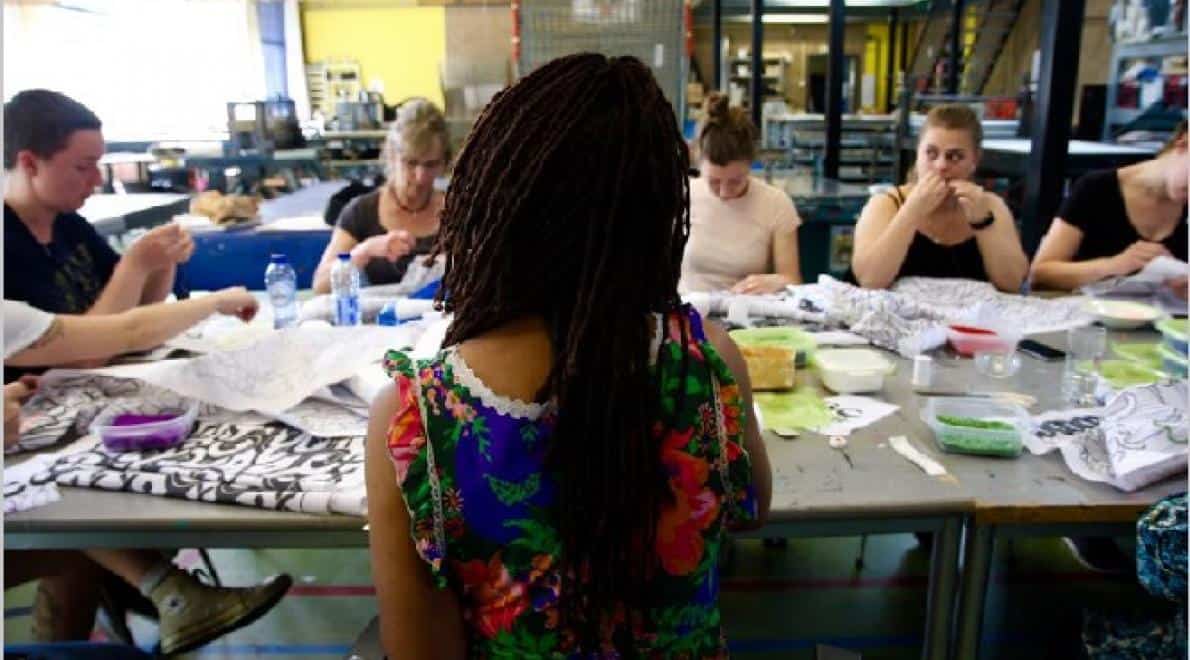 ‘Guess Who’s Coming to Dinner Too?’ eert zwarte heldinnen