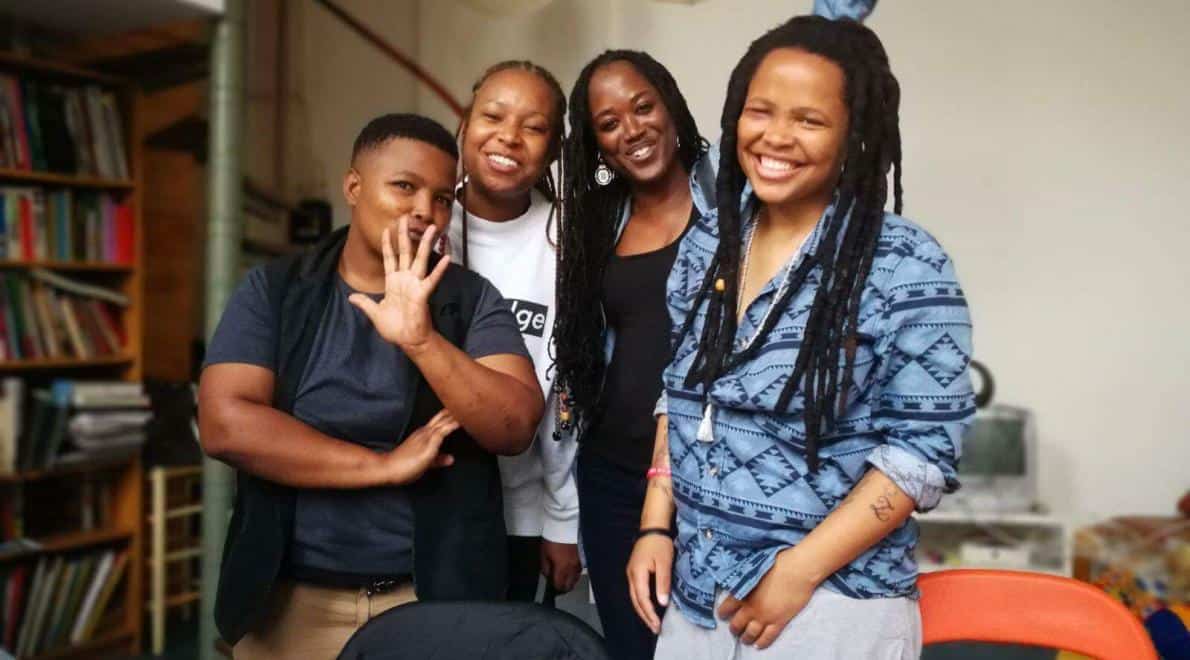 Ruminaily en Dalea zochten Siba op