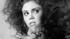 Halfweg - Dichi Wit | Amsterdam Fringe Festival