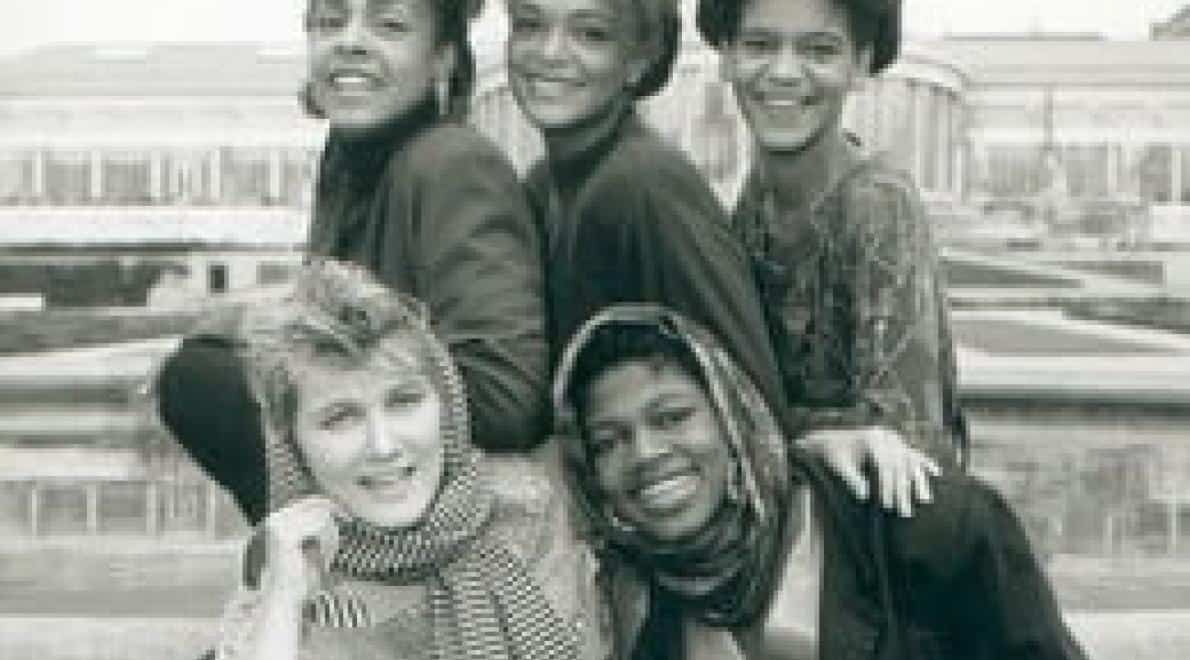 BOZAR | LOOKING B(L)ACK | Documentaire 'MIZIKE MAMA'