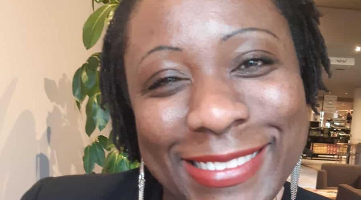 Gillyon Emanuels | Weggepest uit Hilversum, maar niet uit het veld geslagen