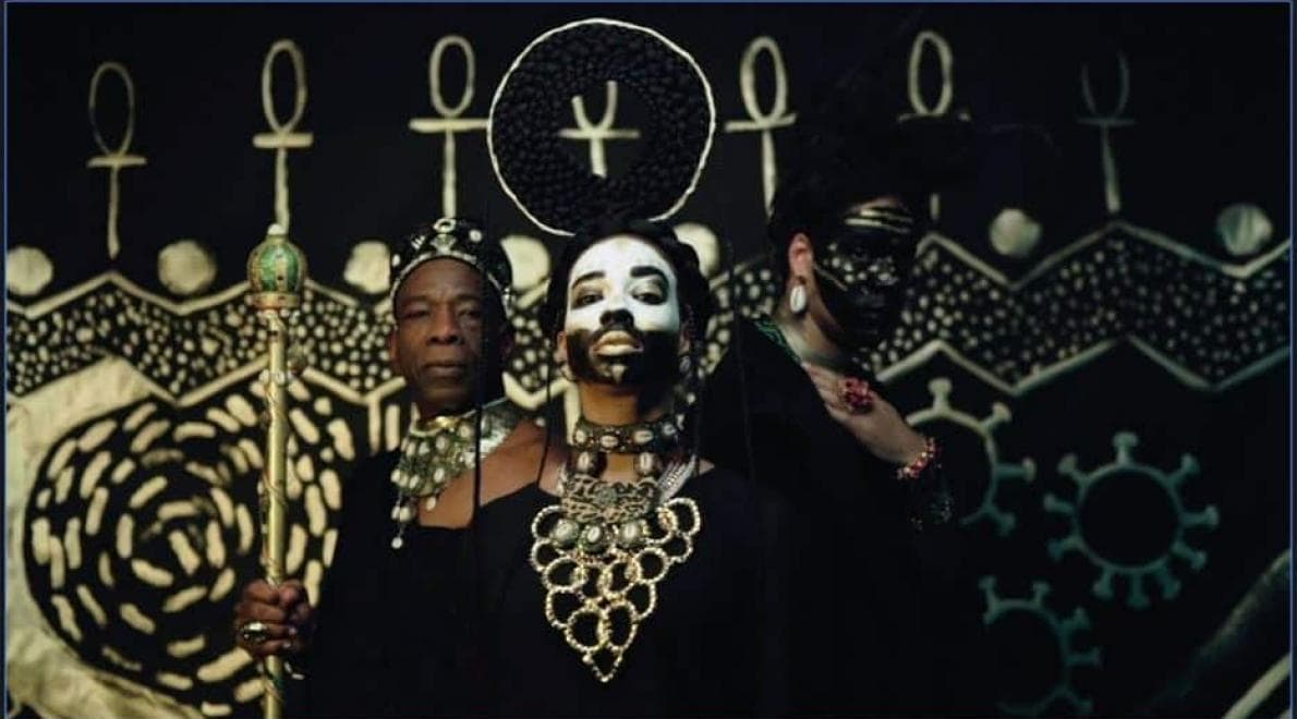 Jonge filmmakers produceren "De Kroon" tegen stereotypering van afro haar