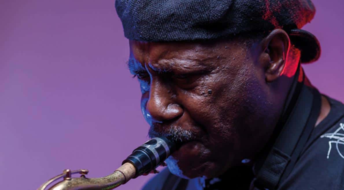 Gyedu-Blay Ambolley: de James Brown van Ghana en een legende van de ‘Simigwa-do’