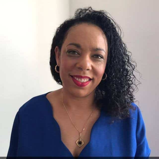 Ik ben een zwarte vrouw in een witte wereld, die in de zwarte wereld wit is