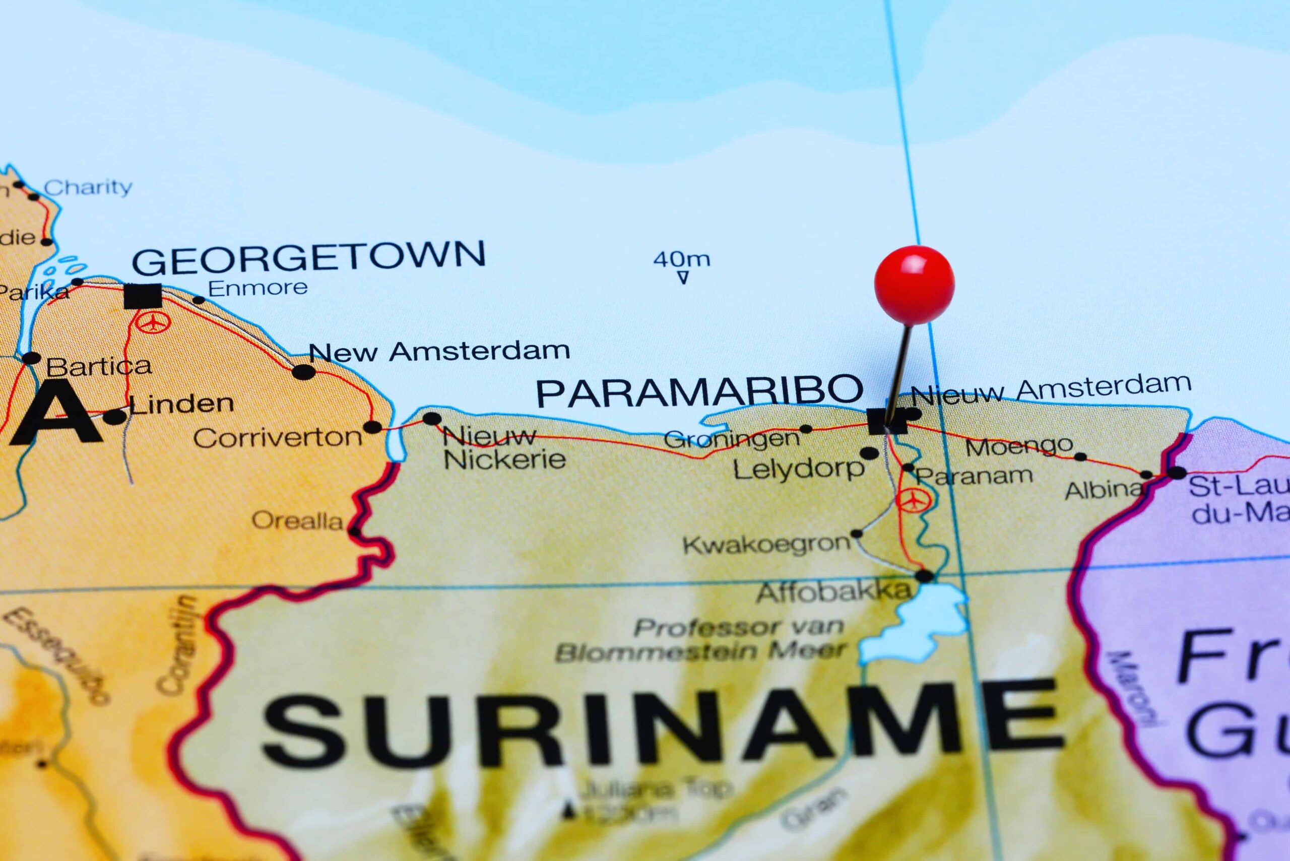 Jongeren in Suriname en Nederland gezamenlijk op zoek naar hun geschiedenis