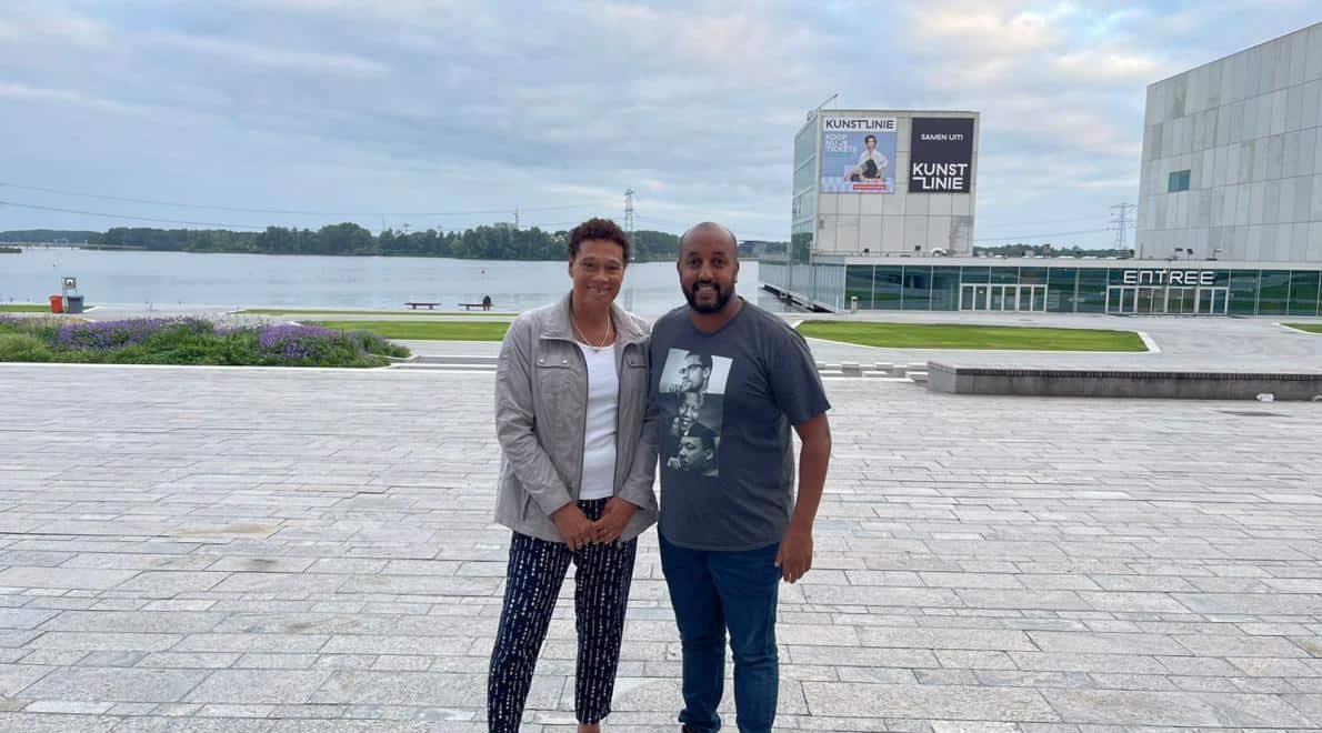 Standbeeld voor Olympisch zwematlete Enith Brigitha komt in Lumièrepark in Almere