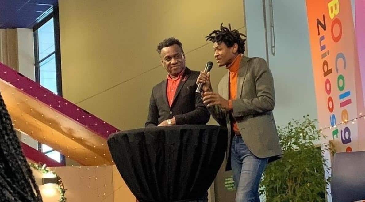 Er zijn twee soorten mensen op aarde; Abdulaal is beide