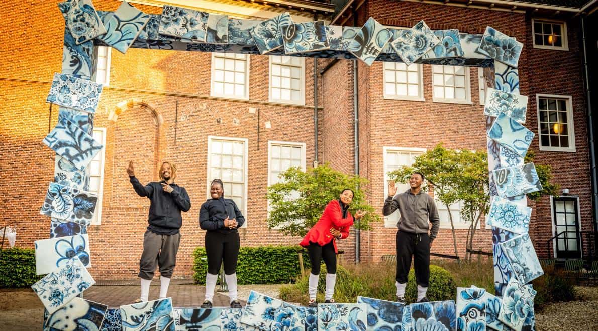 Belangstelling uit Suriname, Aruba en Curacao in theatervoorstelling "Un dia nobo - Wan nyun dey - In nije de"