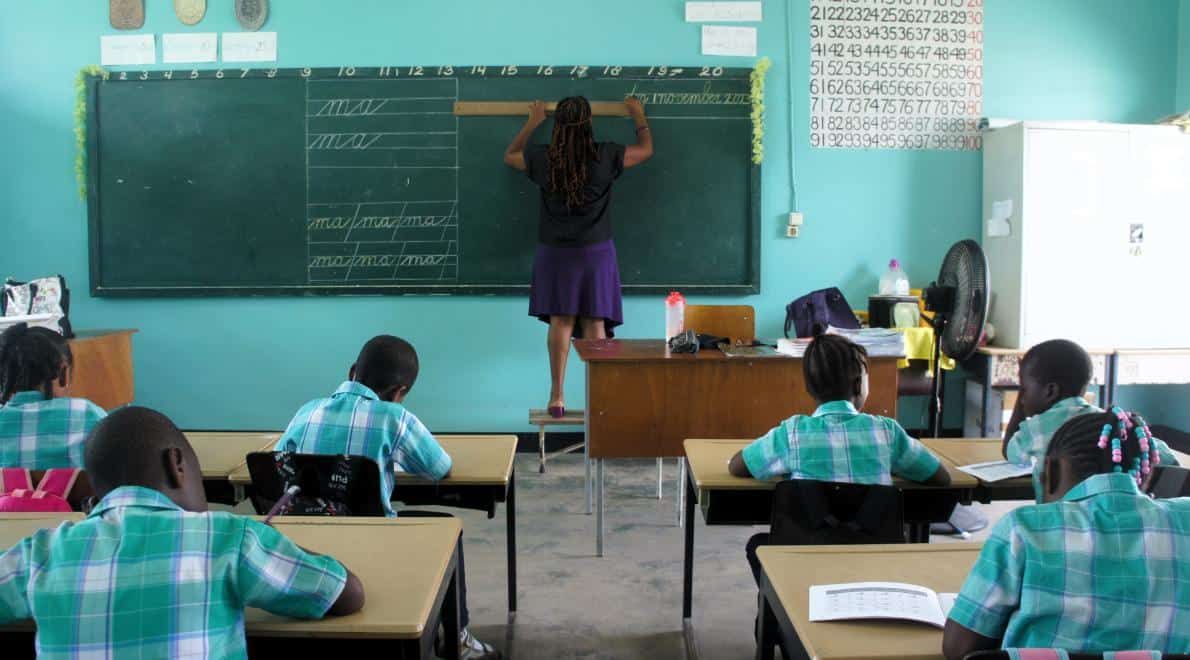 Het Surinaams onderwijs rommelt, en dat is maar goed ook