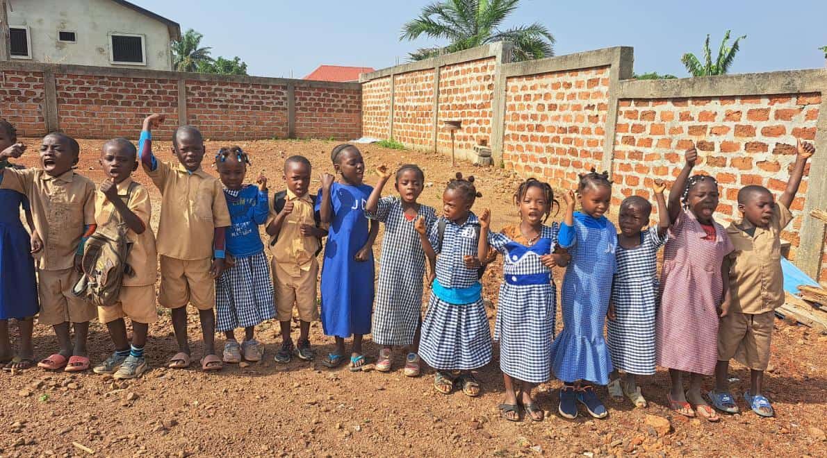 De Jerome Damey Foundation geeft kinderen in Guinee een toekomst