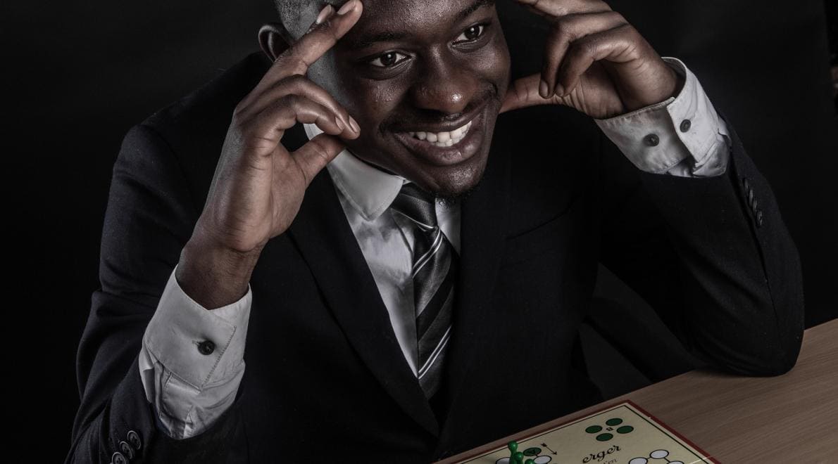 McJuni lanceert debuutalbum "Mens Erger Je Niet" op 19 januari