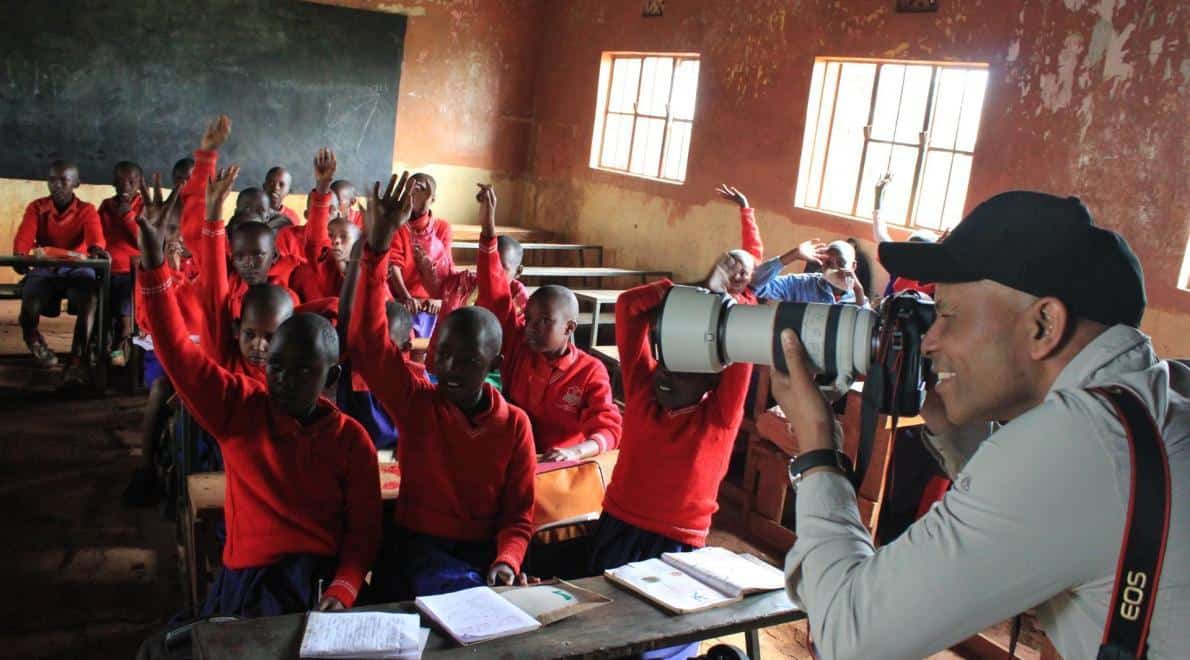 Humberto Tan brengt fotomagazine 'MIJN' KENIA uit over Masai-gemeenschappen