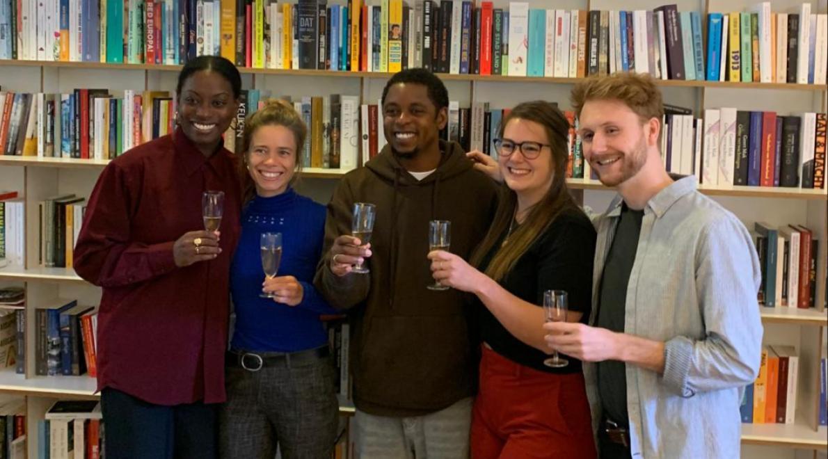 Typhoon tekent boekcontract bij Atlas Contact