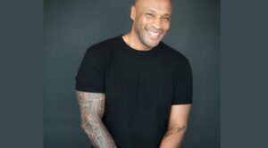 Augusto de Campos Neto geeft jongeren les in "Authentiek schrijven in AI-tijden"